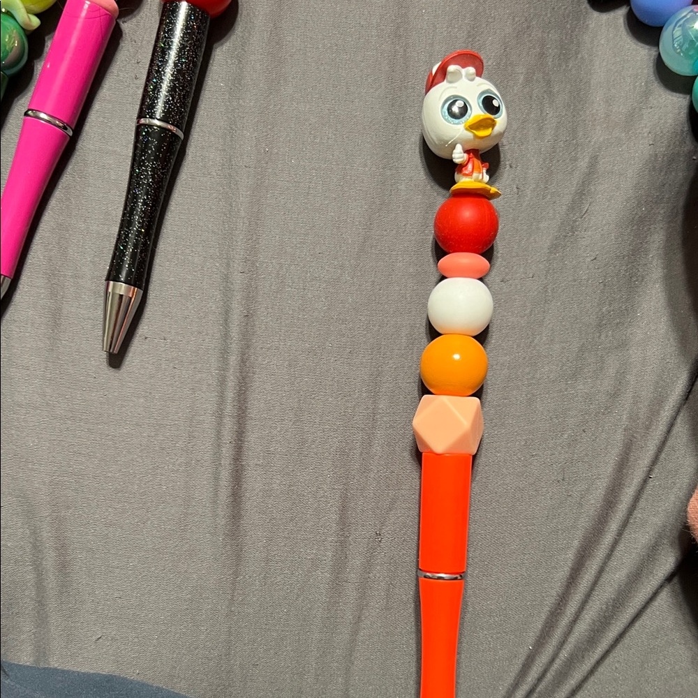 Huey Doorable Beadable pen
